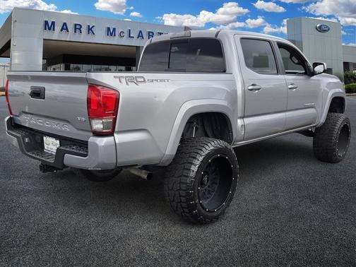 2017 Toyota Tacoma TRD Sport