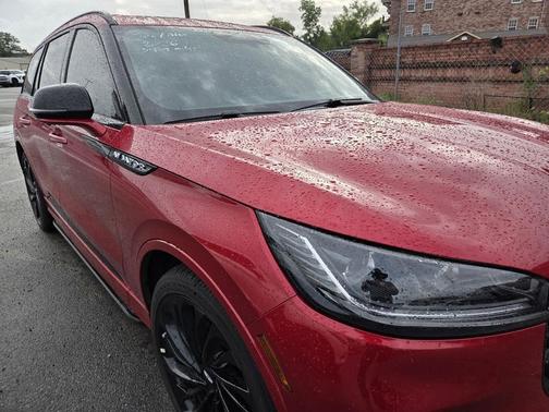 RED CARPET MET TC 2026 Lincoln Aviator Reserve AWD
