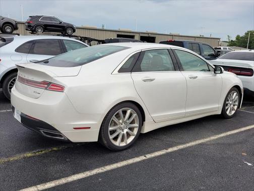 2016 Lincoln MKZ Base