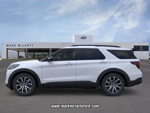 Space White Metallic 2026 Ford Explorer ST-Line