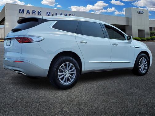 2023 Buick Enclave Essence FWD