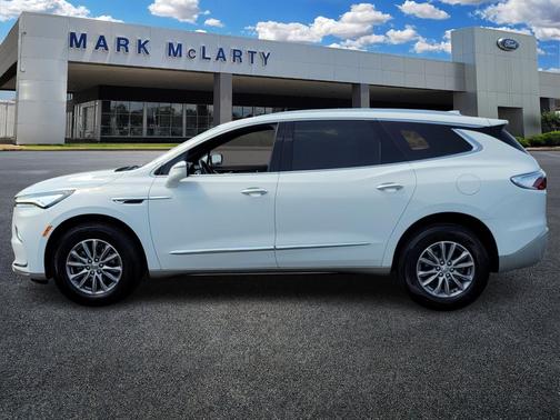 2023 Buick Enclave Essence FWD