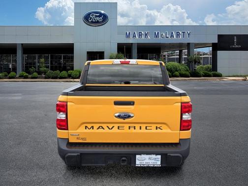 CYBER ORANGE METALLIC TC 2023 Ford Maverick XLT