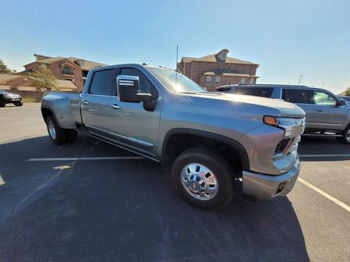 2024 Chevrolet Silverado 3500 High Country