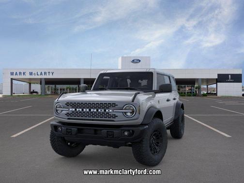 Avalanche Gray 2026 Ford Bronco Badlands