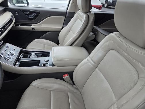 CERAMIC PEARL MET TRI-COAT 2020 Lincoln Aviator Reserve