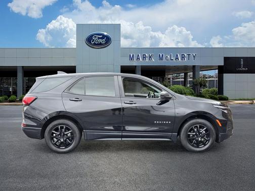Mosaic Black Metallic 2024 Chevrolet Equinox LS