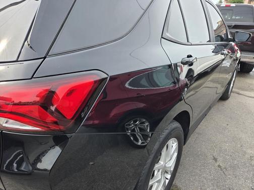 Mosaic Black Metallic 2024 Chevrolet Equinox LS