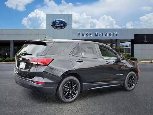 Mosaic Black Metallic 2024 Chevrolet Equinox LS