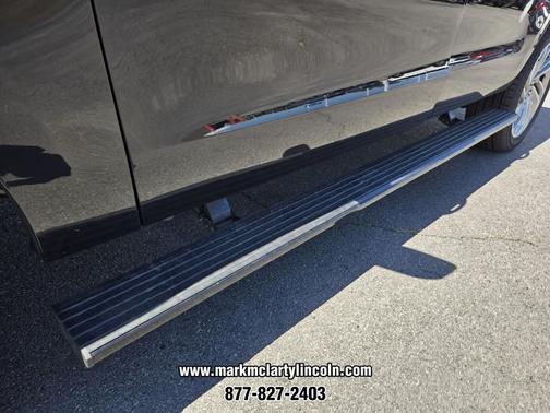 INFINITE BLACK MET CC 2026 Lincoln Navigator Reserve
