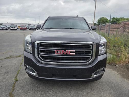 Iridium Metallic 2017 GMC Yukon SLT