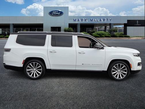 2023 Jeep Grand Wagoneer L Series II 4x4