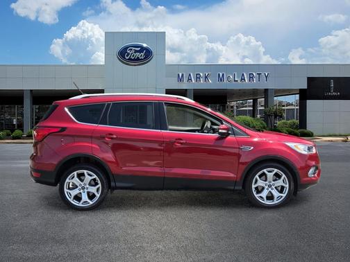 RUBY RED METALLIC TINTED CC 2019 Ford Escape Titanium