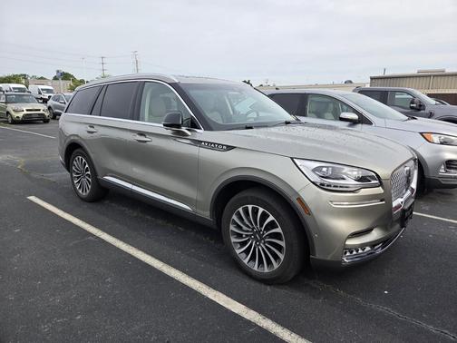 JEWEL SANDSTONE PREM COLORANT 2023 Lincoln Aviator Reserve AWD