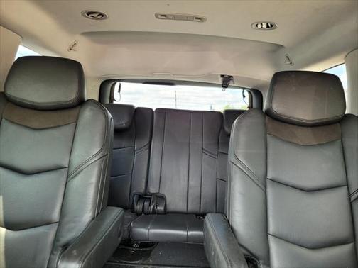 2015 Cadillac Escalade Luxury