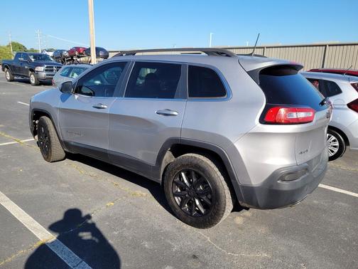 2018 Jeep Cherokee Latitude