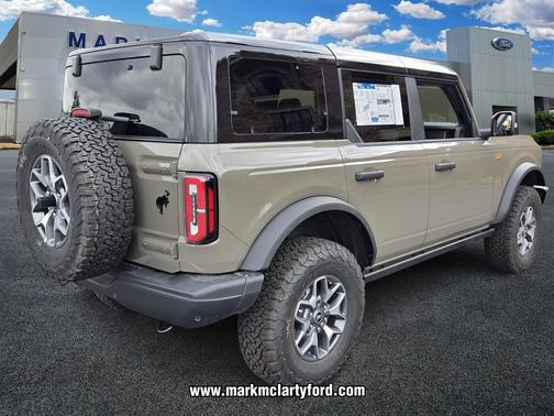 2025 Ford Bronco Badlands