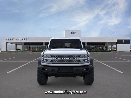 Oxford White 2026 Ford Bronco Badlands