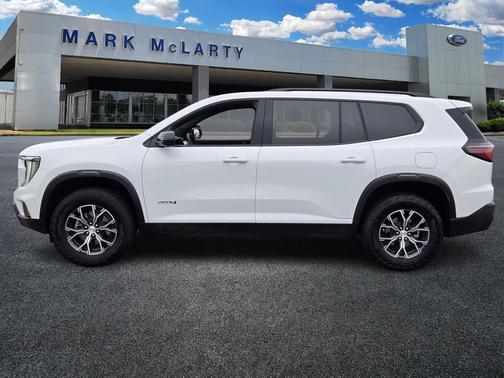 2024 GMC Acadia AWD AT4