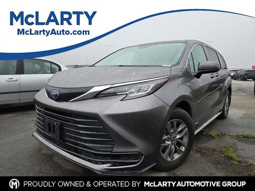 2021 Toyota Sienna LE