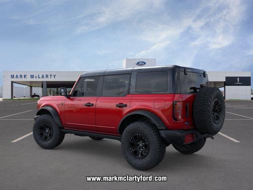 Ruby Red Metallic Tinted Clearcoat 2026 Ford Bronco Badlands