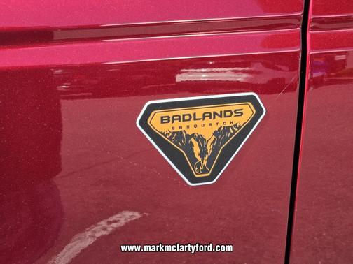 RUBY RED MET TNTD CLEARCOAT 2026 Ford Bronco Badlands
