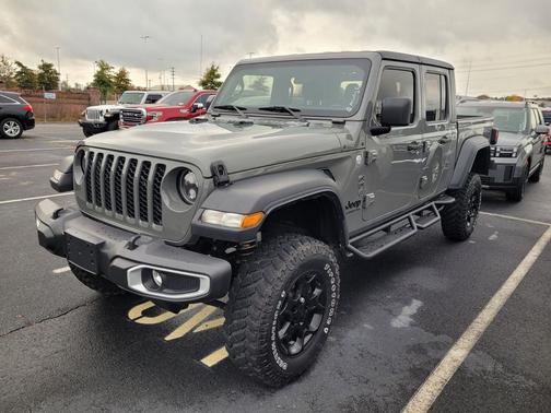 2021 Jeep Gladiator Sport