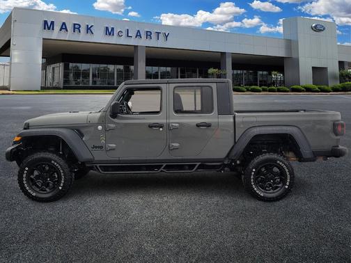 2021 Jeep Gladiator Sport