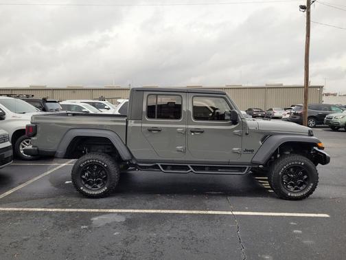 2021 Jeep Gladiator Sport