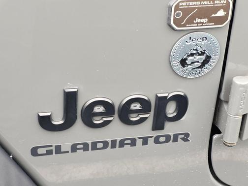 2021 Jeep Gladiator Sport