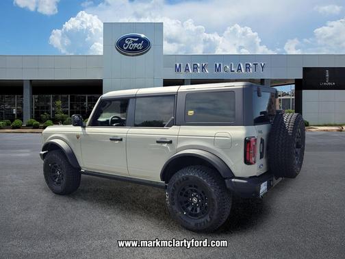 DESERT SAND 2026 Ford Bronco Badlands