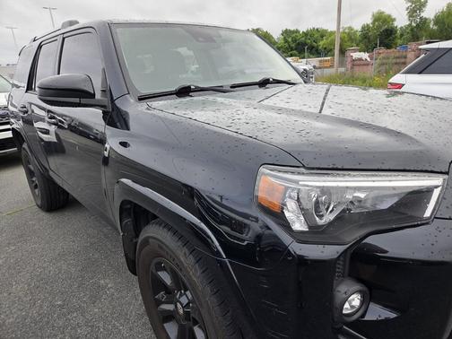 Midnight Black Metallic 2021 Toyota 4Runner SR5