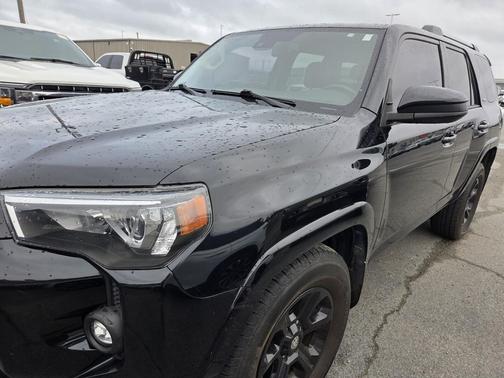 Midnight Black Metallic 2021 Toyota 4Runner SR5