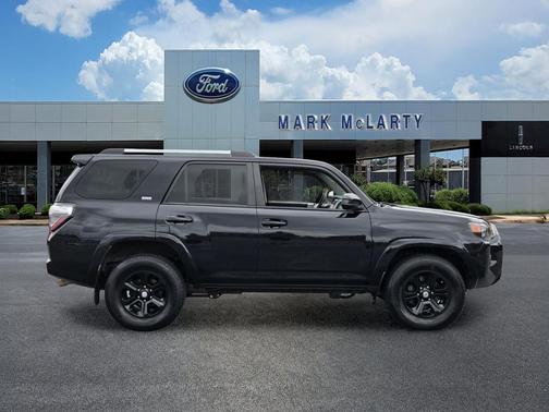 Midnight Black Metallic 2021 Toyota 4Runner SR5