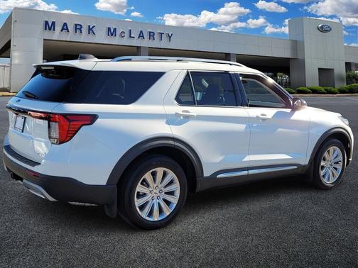 2025 Ford Explorer Platinum