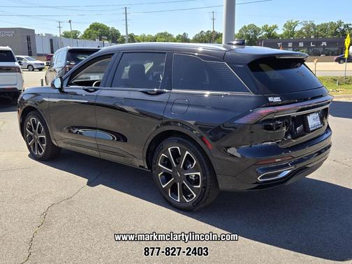 INFINITE BLACK MET CC 2026 Lincoln Nautilus Reserve