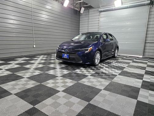 2023 Toyota Corolla Hybrid SE