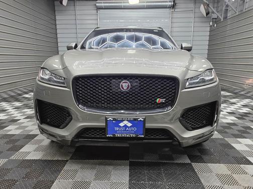Silicon Silver Premium Metallic 2019 Jaguar F-PACE S AWD Luxury SUV w/Drive/Comfort & Convenience Pkgs