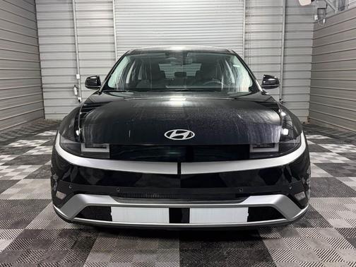 2025 Hyundai IONIQ 5 SE