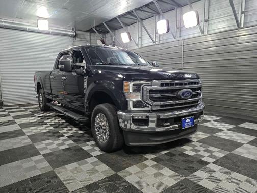 2020 Ford F-250 LARIAT 4WD Crew Cab 8FT Long Bed 7.3L V8 Godzilla Pickup Truck w/Ultimate Pkg