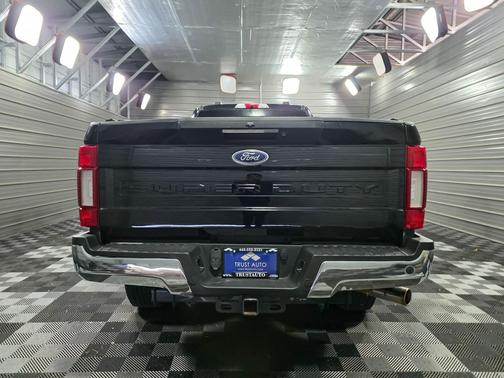 2020 Ford F-250 LARIAT 4WD Crew Cab 8FT Long Bed 7.3L V8 Godzilla Pickup Truck w/Ultimate Pkg