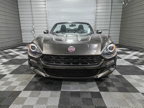 2017 FIAT 124 Spider Base