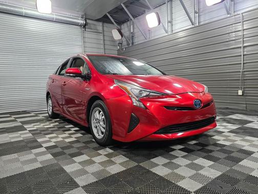 2017 Toyota Prius Five