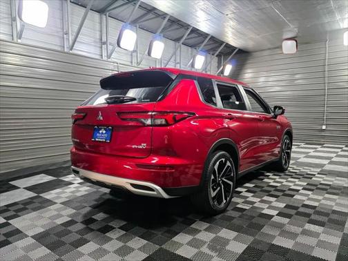 2023 Mitsubishi Outlander PHEV LE