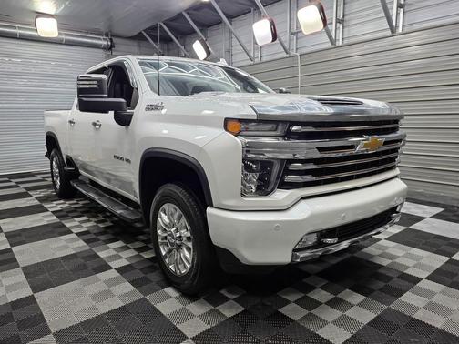 Iridescent Pearl Tricoat 2020 Chevrolet Silverado 2500 High Country