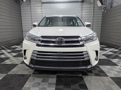 2017 Toyota Highlander Limited Platinum