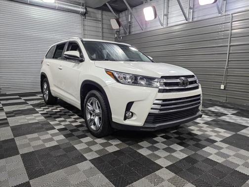 2017 Toyota Highlander Limited Platinum