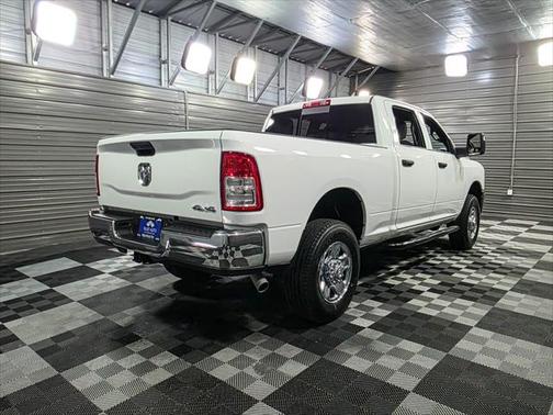 2024 RAM 2500 Tradesman 4WD Crew Cab Hemi Pickup Truck w/Chrome Appearance Pkg