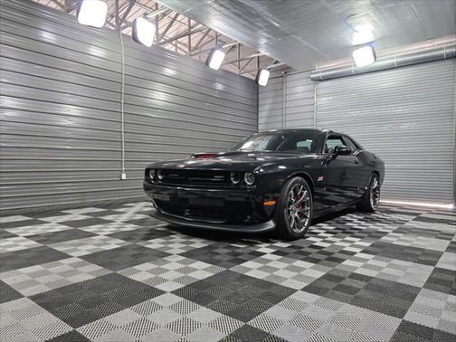 2015 Dodge Challenger SRT 392