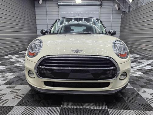 2017 MINI Hardtop Cooper